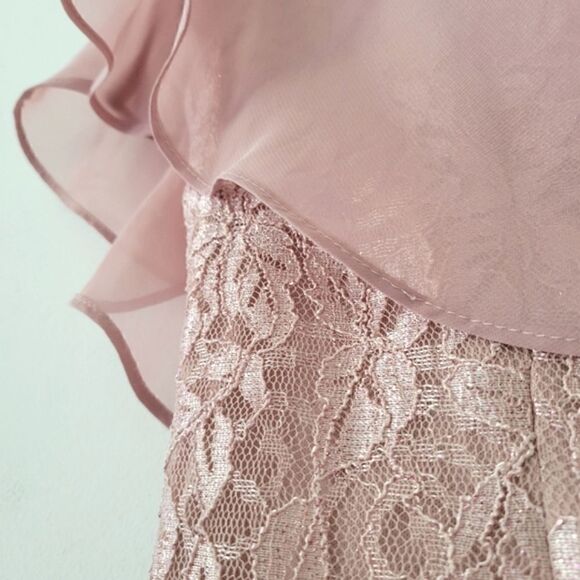 Jessica Howard Glitter Lace Sheath Dress with Attached Capelet Pink 6 - Picture 10 of 11